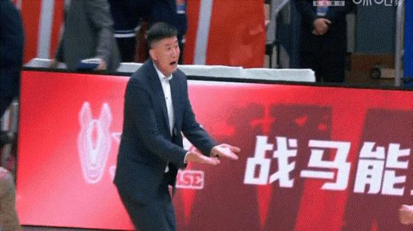 比赛中发生的重要瞬间成为球迷热议的焦点的简单介绍